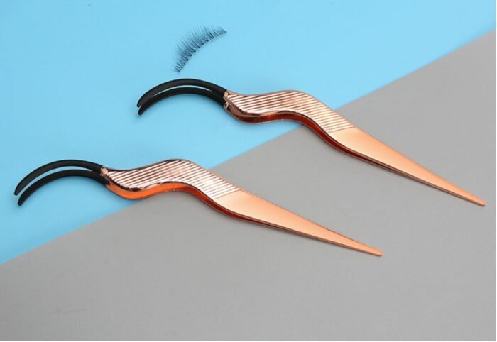 Eyelash curler aid - Image 4