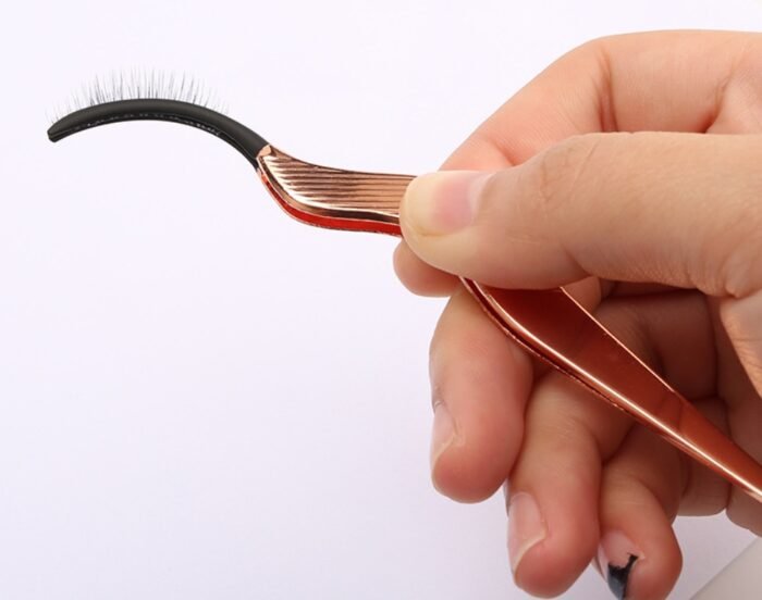 Eyelash curler aid - Image 6