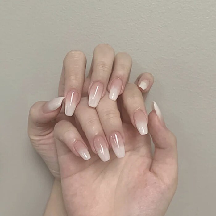 Wearable false nails - Image 1