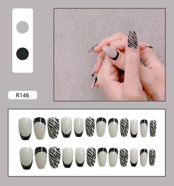 Fake Nails Press On Short Reusable With Designs - Image 4